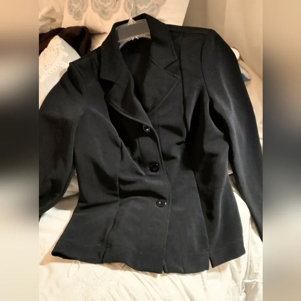 Black Blazer Skirt Set - Picture 2 of 9
